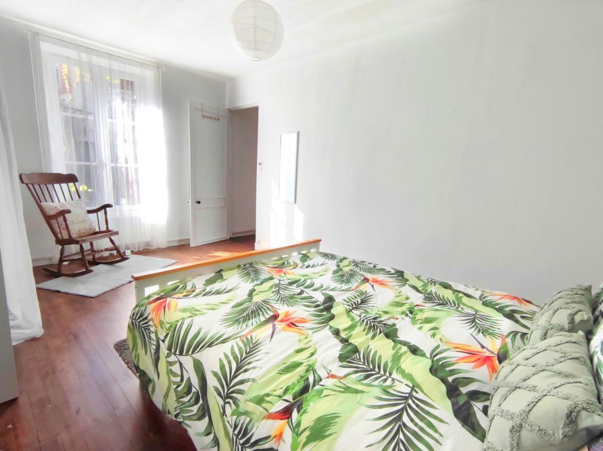 Apartment Number 22 - - One With Garden & Free Parking Le Dorat